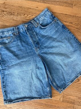 We The Free Medium Wash Denim Jean Shorts - Classic Blue